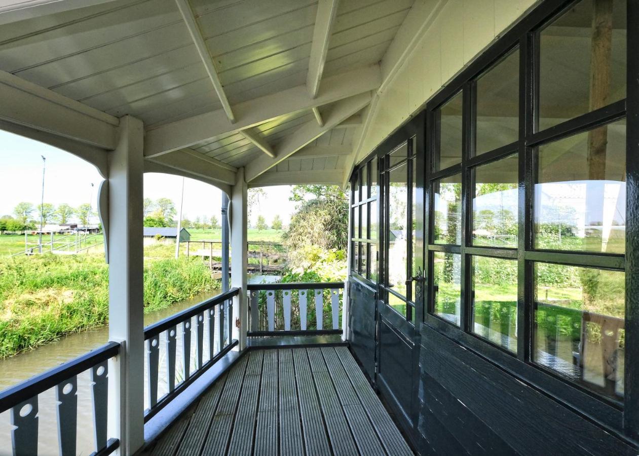 Idyllisch En Knus Huisje Met Prachtige Veranda. Oterleek Exteriér fotografie