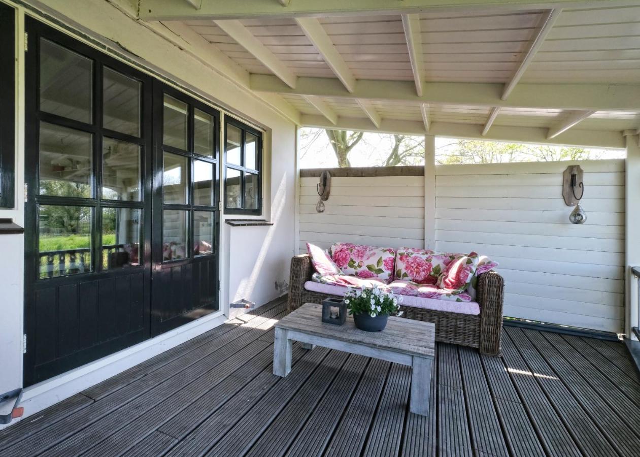 Idyllisch En Knus Huisje Met Prachtige Veranda. Oterleek Exteriér fotografie