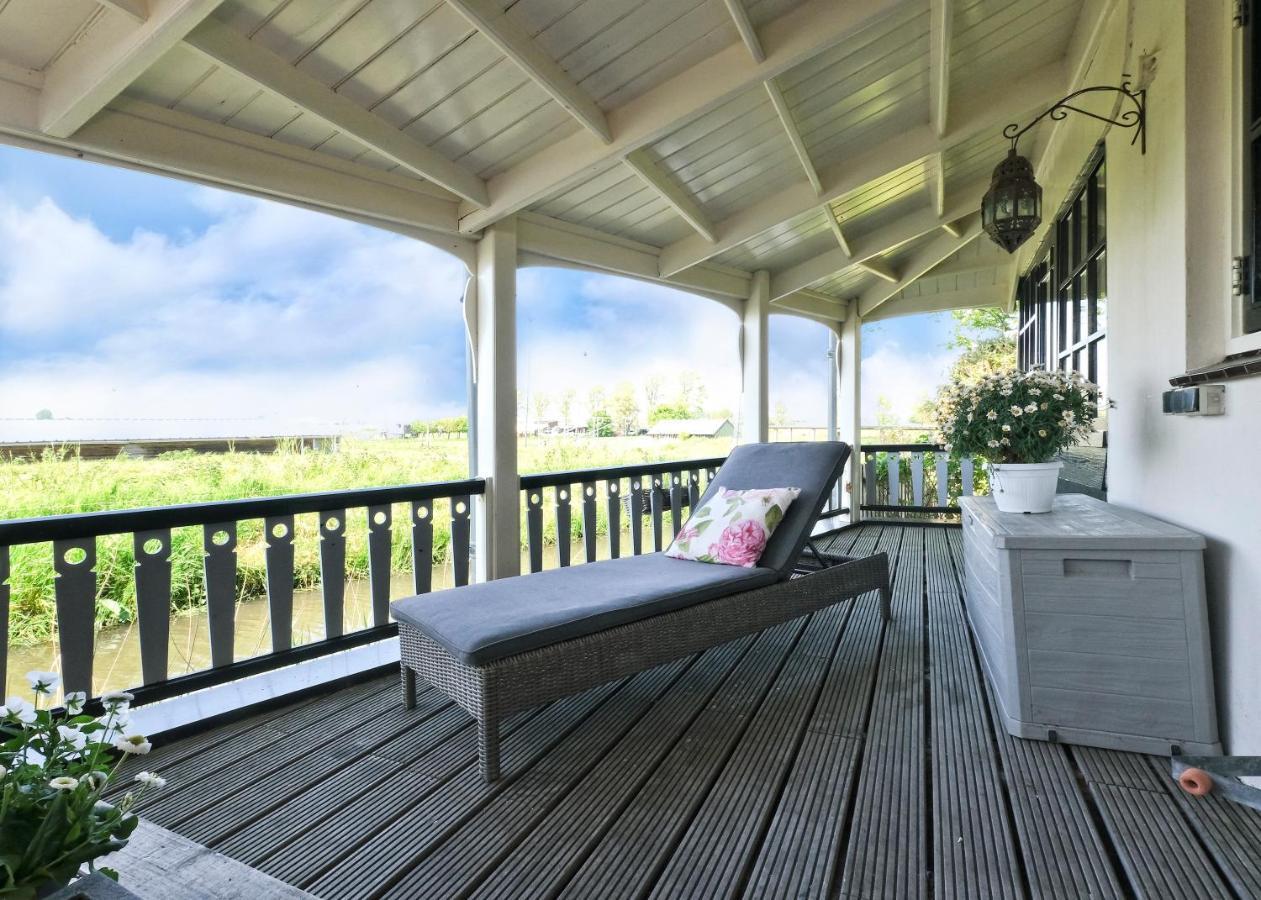 Idyllisch En Knus Huisje Met Prachtige Veranda. Oterleek Exteriér fotografie